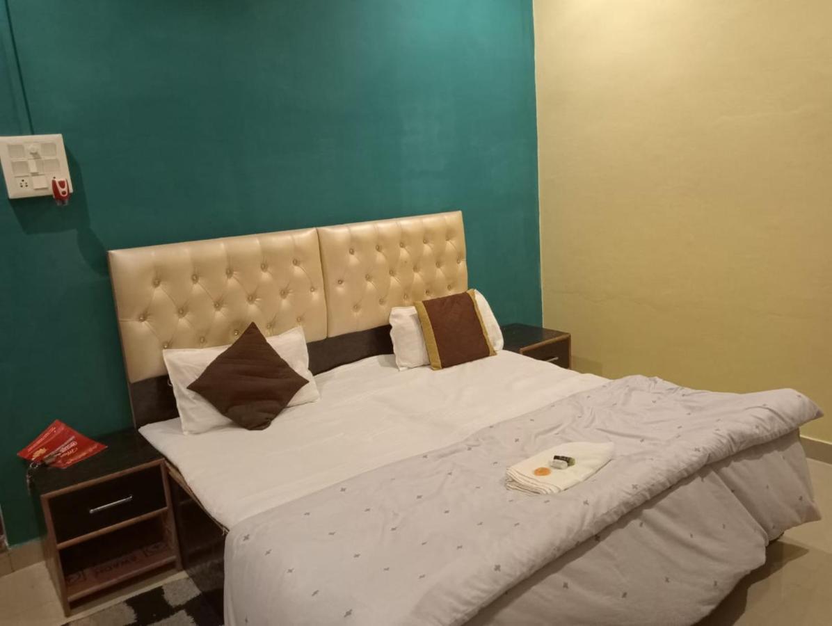 Gangotri Inn Bénarès Extérieur photo
