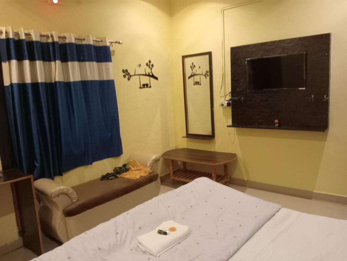 Gangotri Inn Bénarès Extérieur photo