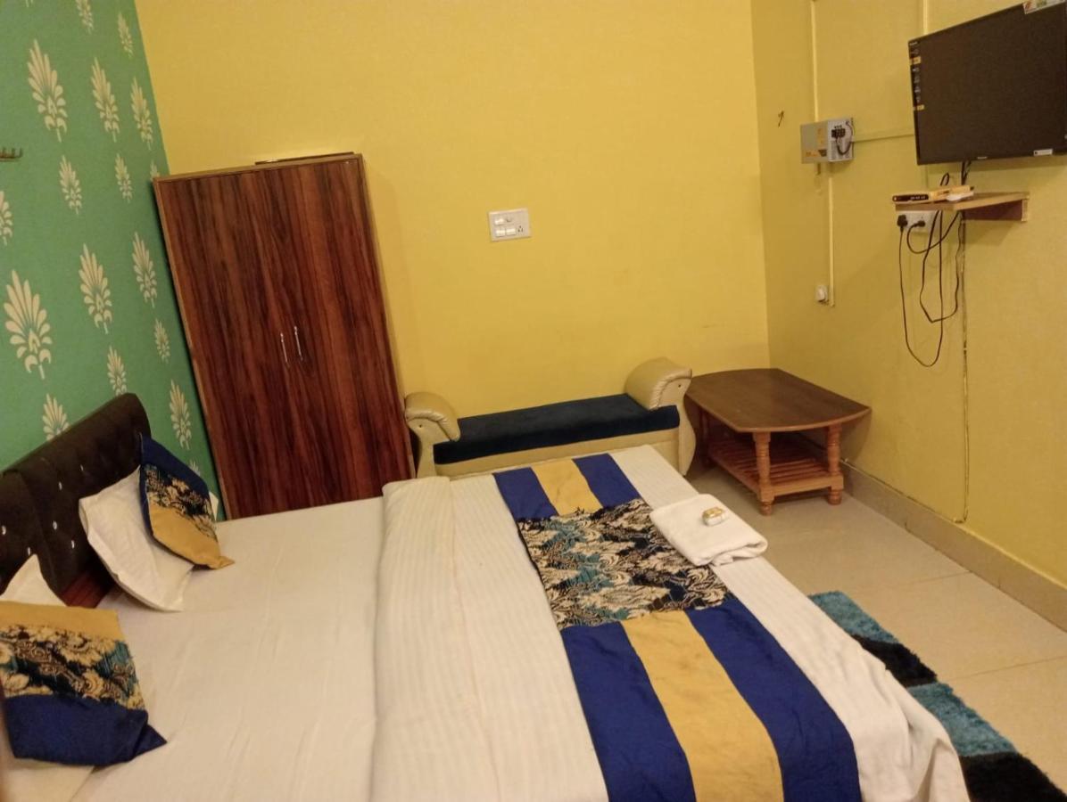 Gangotri Inn Bénarès Extérieur photo